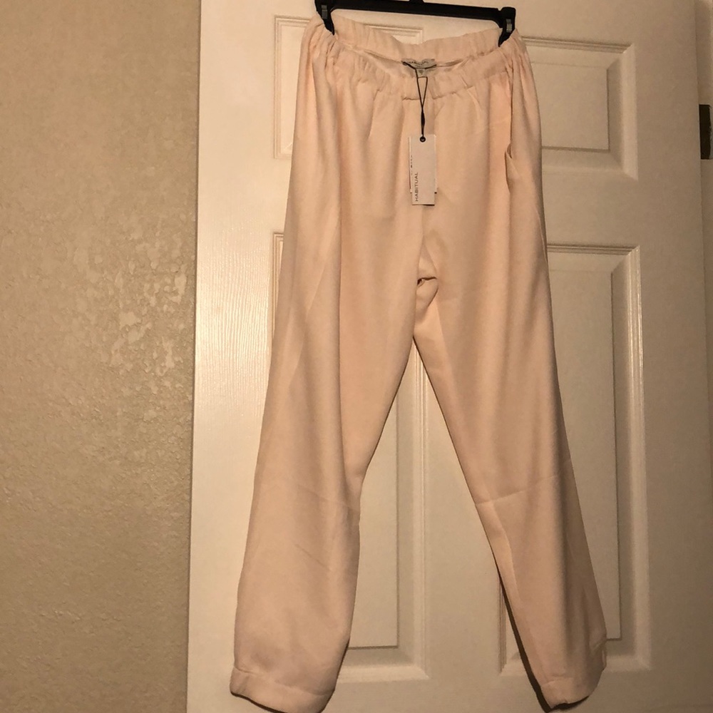 CYBER MONDAY NWT Habitual Cream Pants